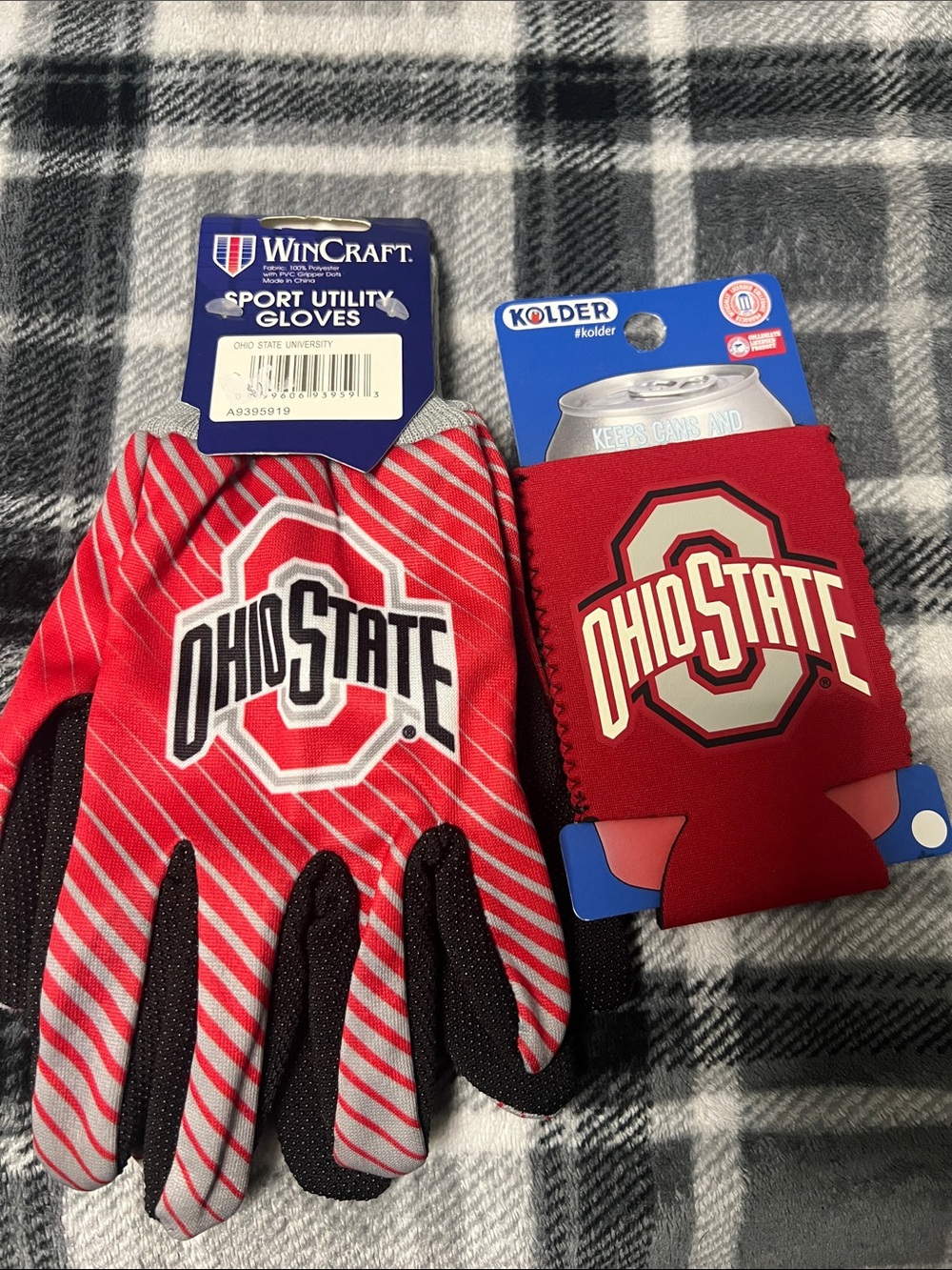 WinCraft Ohio State Red Sport Utility Gloves with Kolder Red Can Cooler